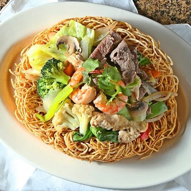 T9. Combo Fried Egg Noodle w/ Veggies (MXD DB).