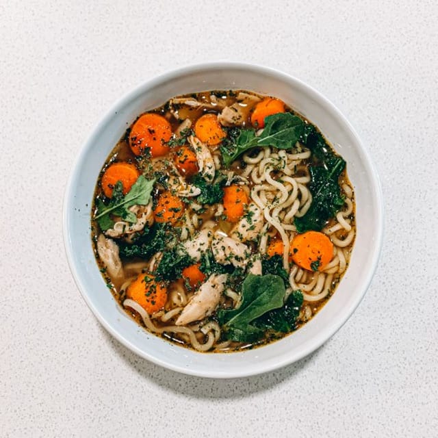P17. Chicken, Vegetables Noodle Soup (GA, Rau).