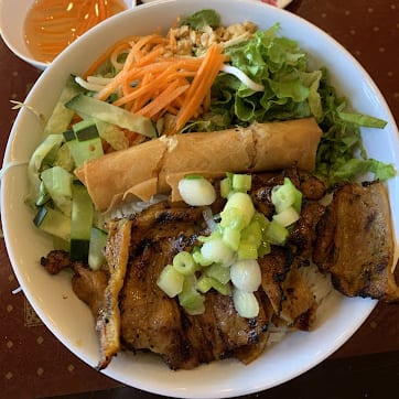 D3. Grilled Beef + Fried Roll over Vermicelli (Bun Bo CG).